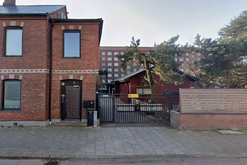 Historical Malt Factory Apartment, 6 Bedrooms, Sleeps 12 , Hot Tub Helsingborg Exterior foto